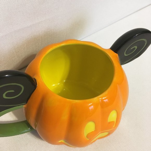 Disney Mickey Mouse Halloween Jack-o'-Lantern Pumpkin Mug - Picture 5 of 5